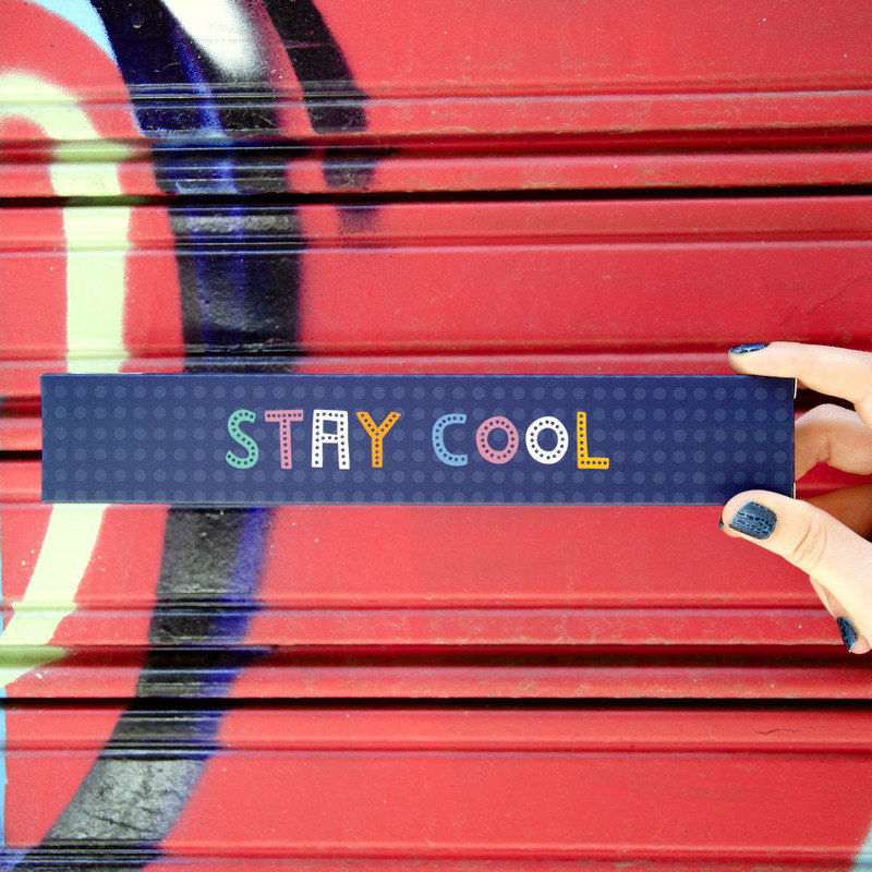 Abanico original con mensaje Stay Cool