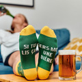 Chaussettes avec le message : Si tu lis ça sers-moi une bière